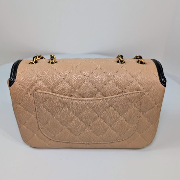 Chanel Rare Vintage Beige Caviar Filigree Flap Bag - Picture 5 of 16